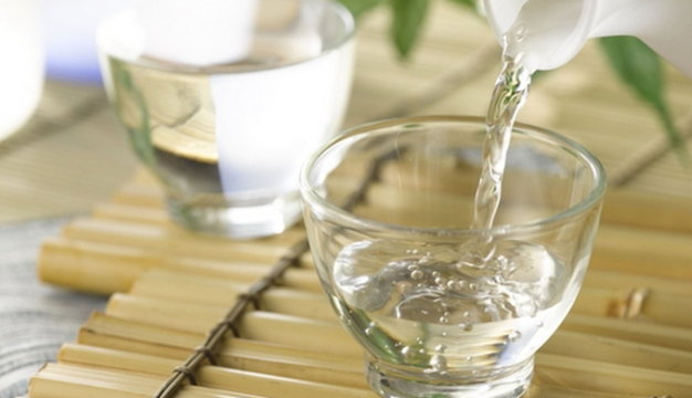 cach ngam ruou trai nhau